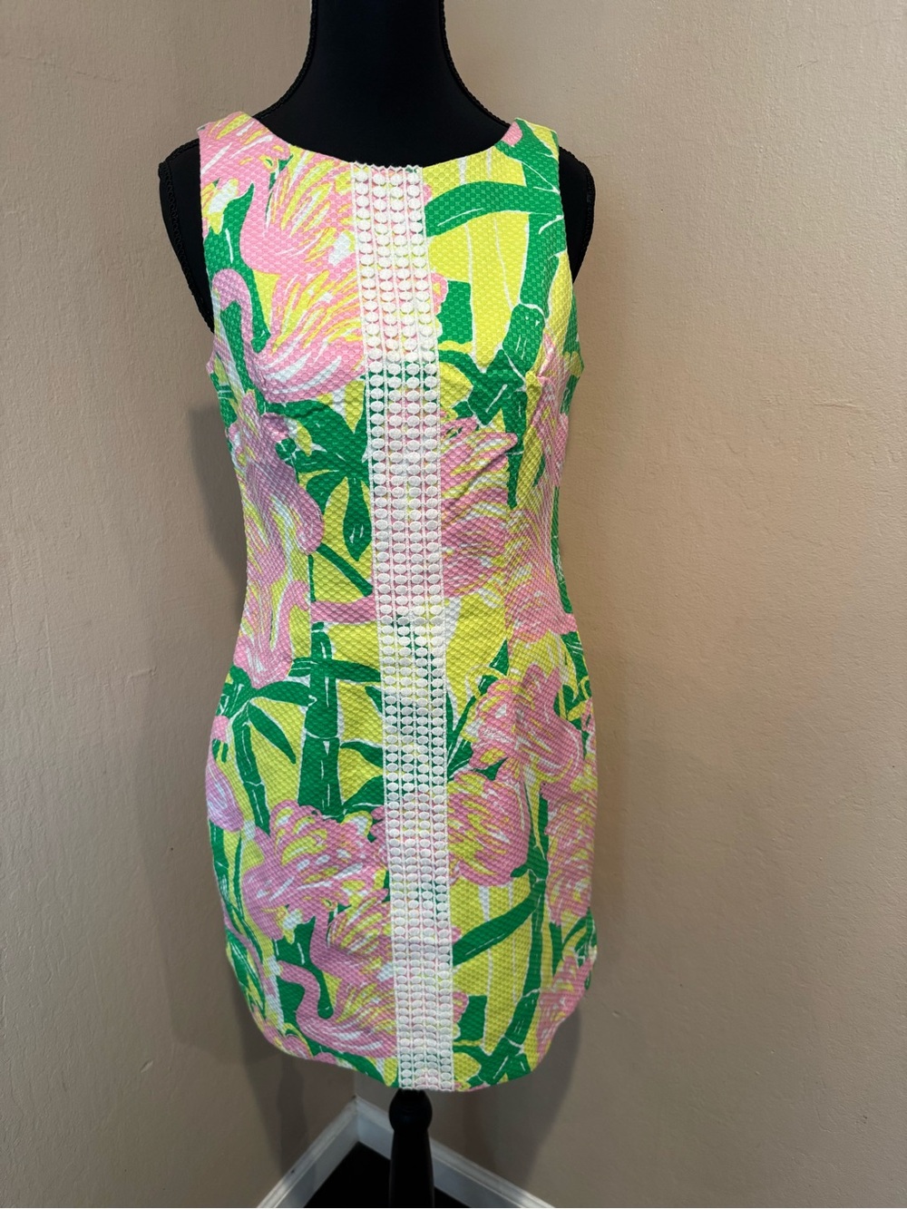Sleeveless Tropical Island Floral Shift Dress in Yellow, Pink & Green